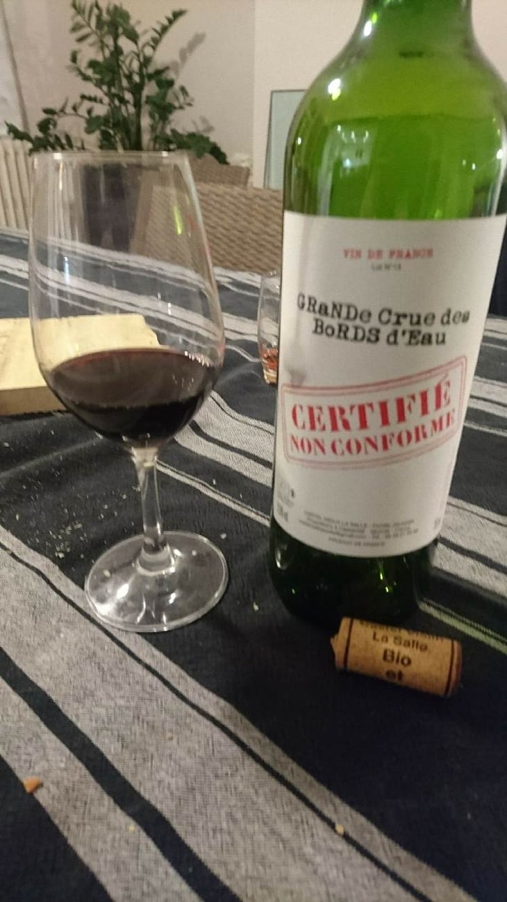 Certifié Non Conforme - Castel-Vieilh La Salle - elena-mickael-jaumain 