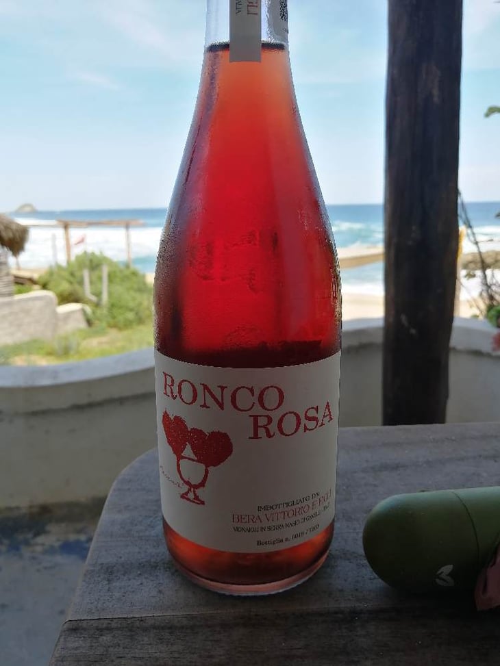 Ronco Rosa - Azienda Agricola Vittorio Bera & Figli - alessandra-e-gianluigi-bera 