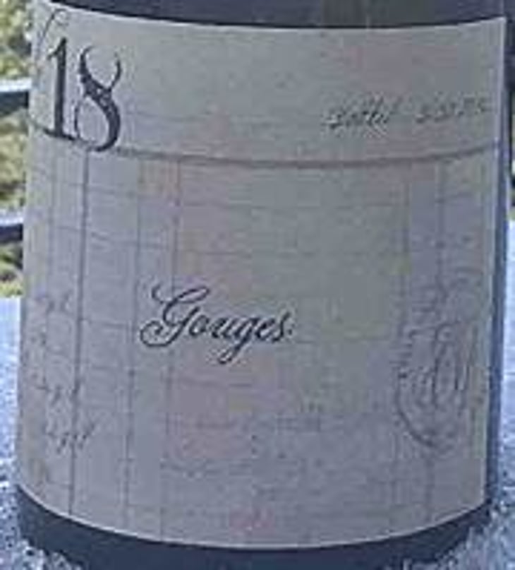 Gouges - Minimus Wines / Omero/ Origin / Craft Wine Co. - laura-cusick-meredith-bell 