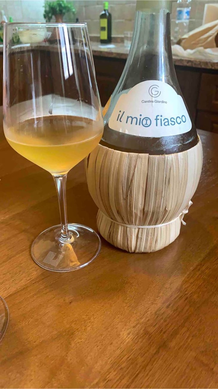 Il Mio Primo Fiasco - Cantina Giardino - antonio-di-gruttola-daniela-de-gruttola 