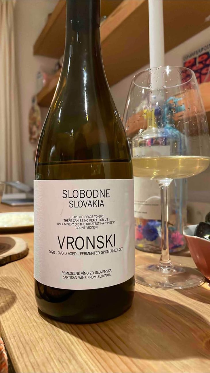 Vronski - Slobodné Vinárstvo - Majer Zemianske Sady - michal-kuropka-agnes-lovecka-katarina-kuropkova -2020