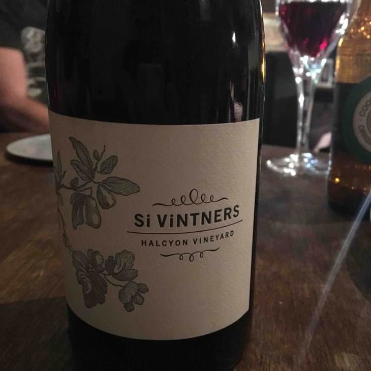 Halcyon Pinot Noir - Si Vintners - iwo-jakimowicz-sarah-morris 