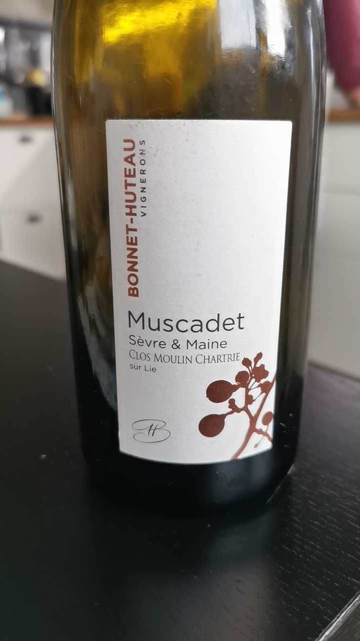 Clos Moulin Chartrie (old label) - Domaine Bonnet-Huteau - jean-jacques-bonnet-vincent-pineau 
