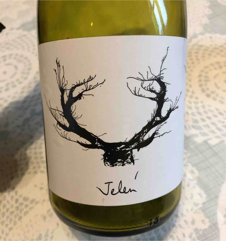 Jelen - Vignobles de l'Atrie (CLOSED) - julie-bernard-closed 