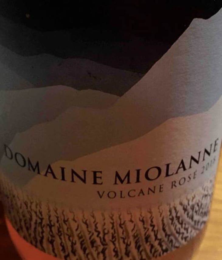 Volcane Rose - Domaine Miolanne - jean-baptiste-deroche-laure-cartier 