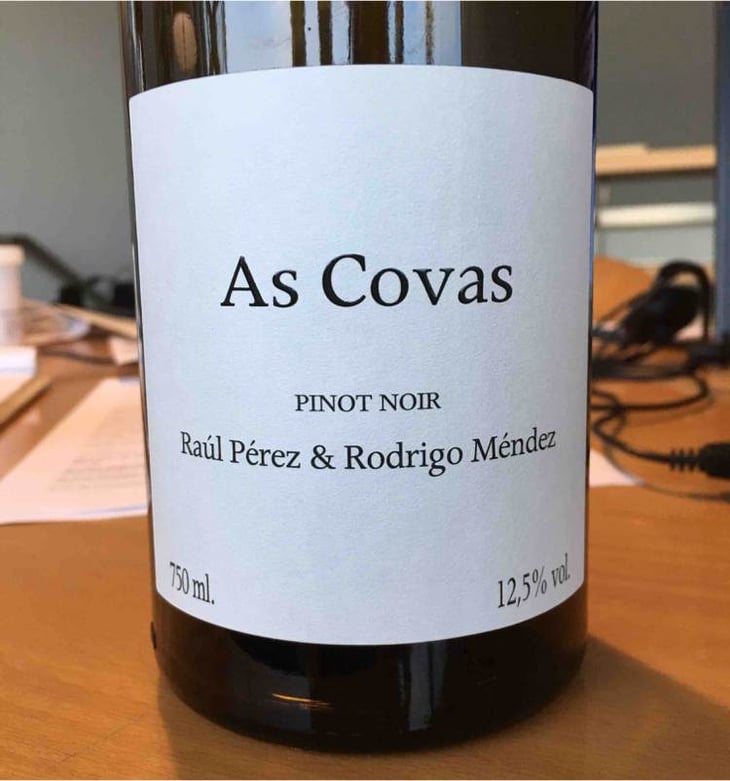 As Covas Pinot Noir - Bodegas y Viñedos Rodrigo Méndez/Bodegas Forjas del Salné - rodrigo-mendez 