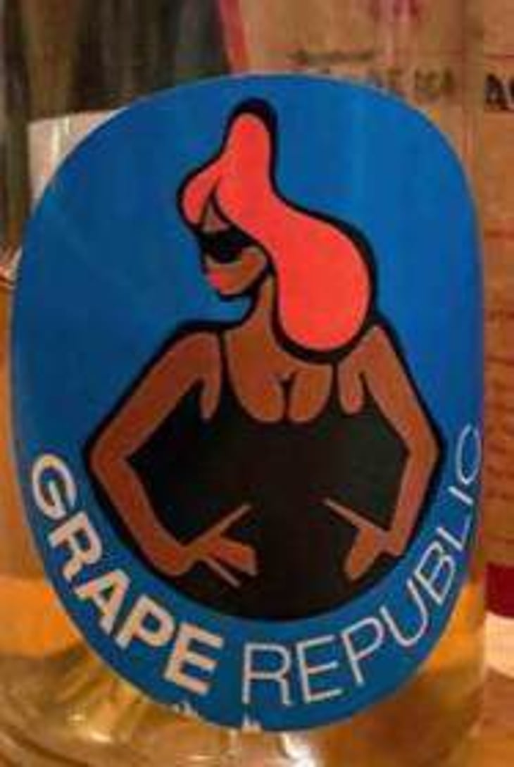 Salone Bianco - Grape Republic Inc. - haruyuki-yano 