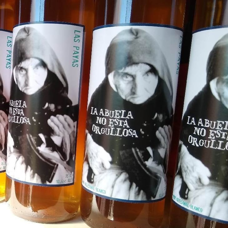 La Abuela no está orgullosa - Las Payas - santiago-salgado 