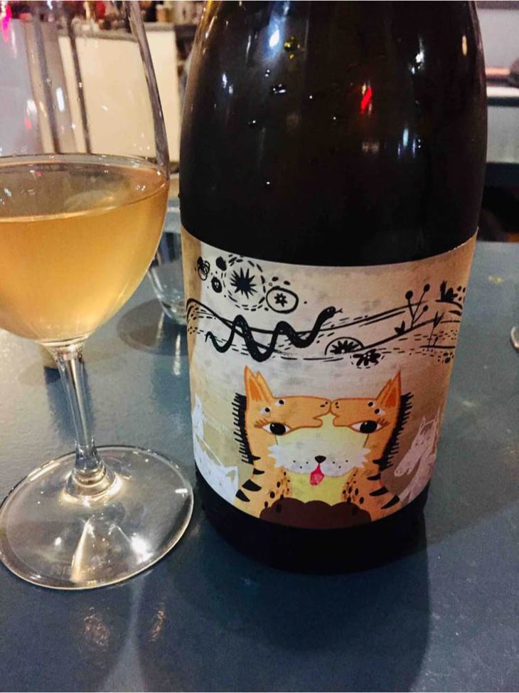 Hubbub Vermentino 24 Days - Minimus Wines / Omero/ Origin / Craft Wine Co. - laura-cusick-meredith-bell 