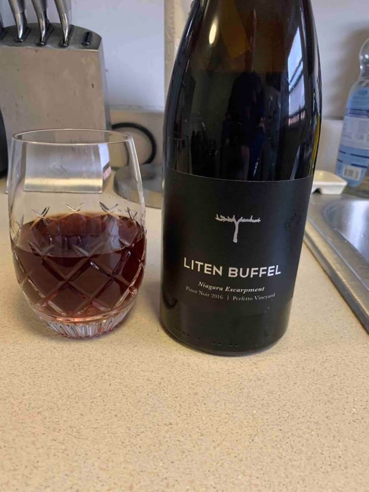 Perfetto Vineyard Pinot Noir - Liten Buffel - zack-klug-patrick-vaughn 