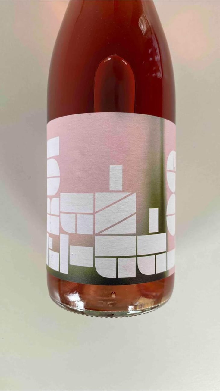 A Whole Lot of Rosé - Vinyes Tortuga - dido-jurriaan -2021
