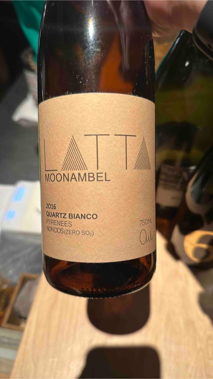 Quartz Bianco - Latta Vino - owen-latta-n7 -2016