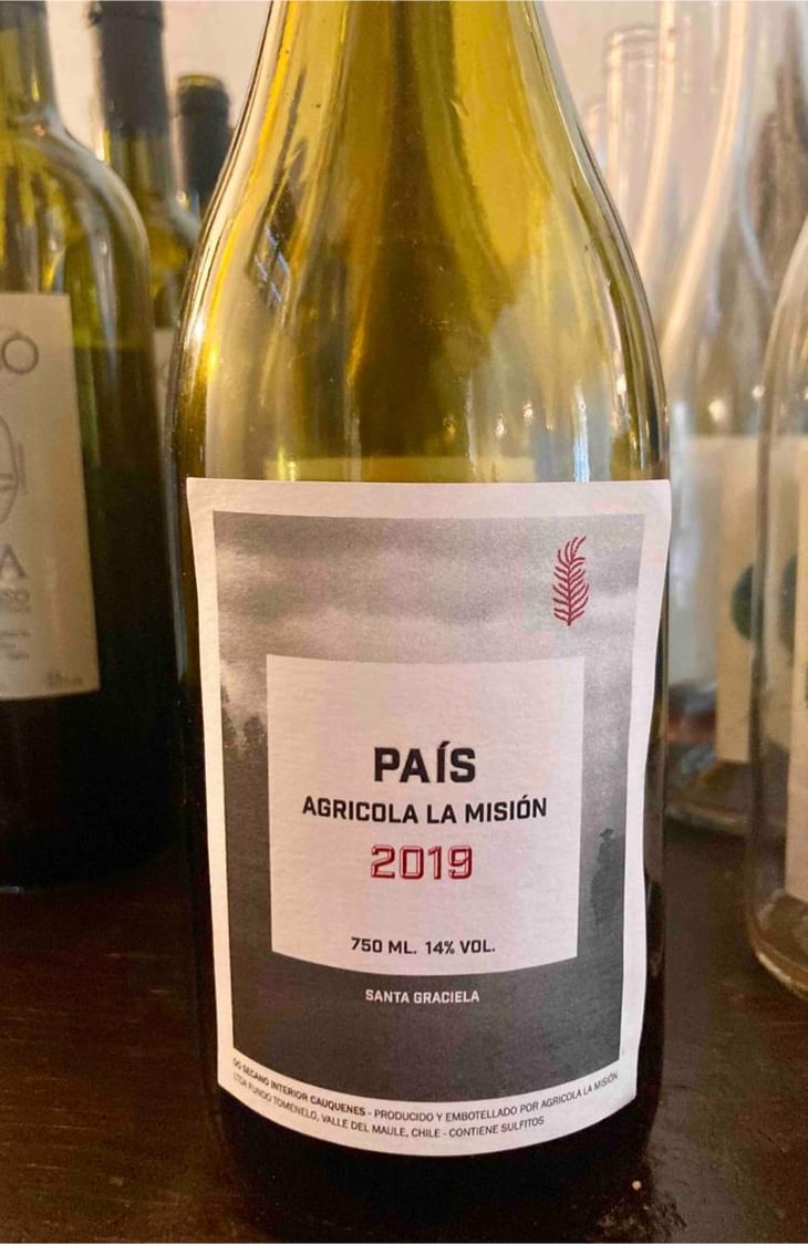 Tinto País - Agricola La Mision - elena-pantaleoni-nicola-massa -2019