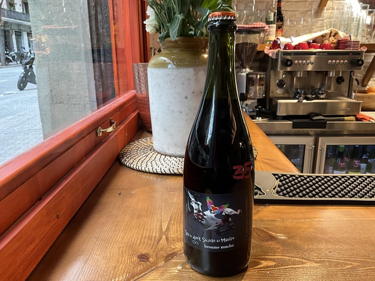 Ménage à Trois - Solo El Amor Salvara Al Mundo - pablo-quiroga 