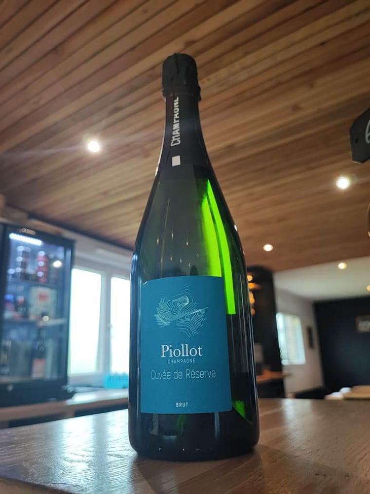 Cuvée de réserve brut - Champagne Piollot Père & Fils - jeanne-roland-piollot-dominique-moreau 