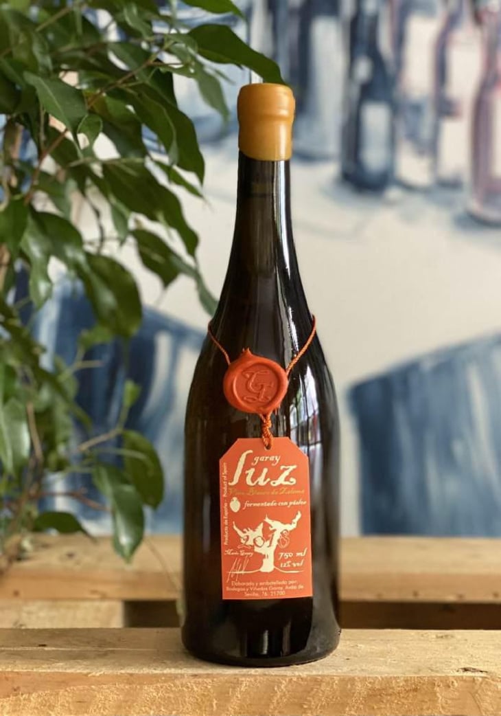 Luz - Bodegas Garay - mario-garay-ana-gonzalez 