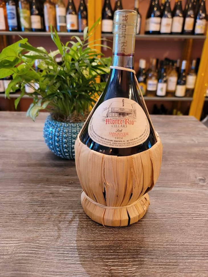 Monte Rio Sangiovese Fiasco MAGNUM - Pax Wines - pax-mahle -2019
