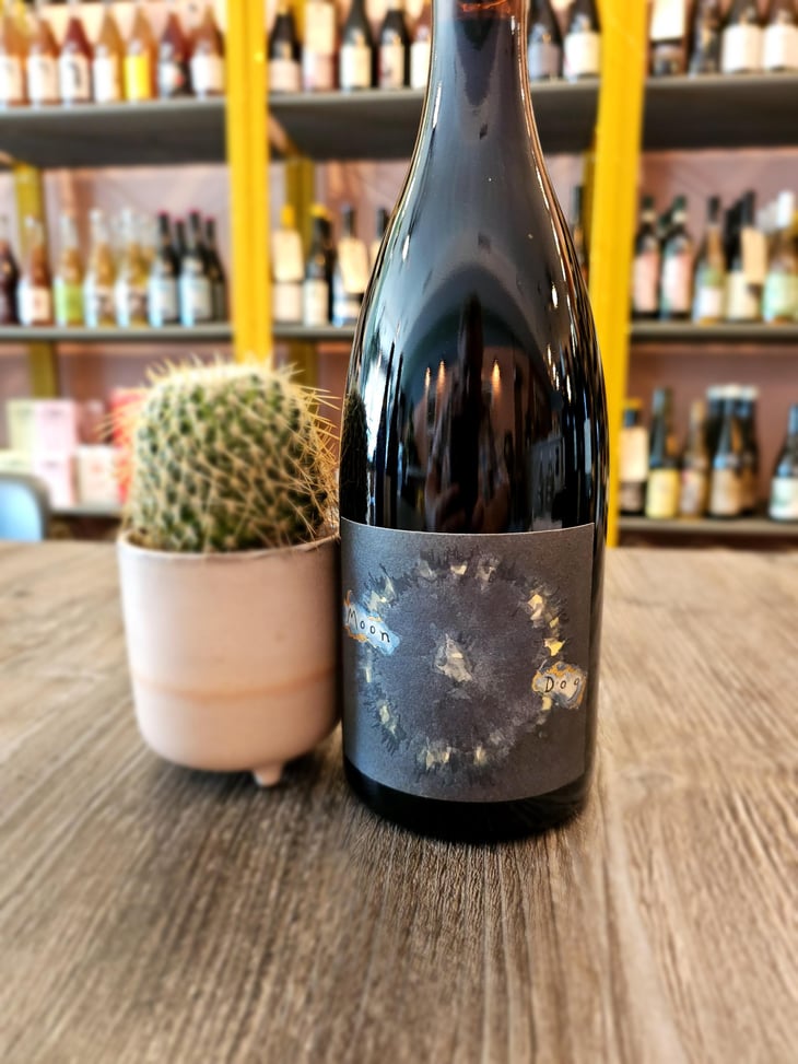 Moon Dog - Hiyu Wine Farm - nate-ready -2016