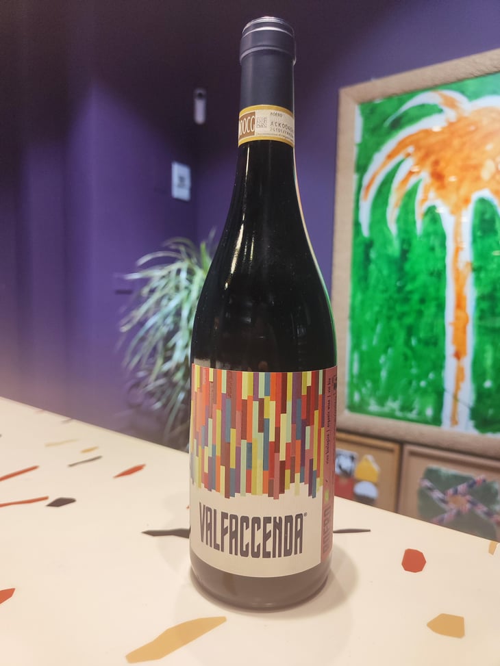 Roero Rosso - Azienda Agricola Valfaccenda - luca-faccenda-carolina-roggero -2021