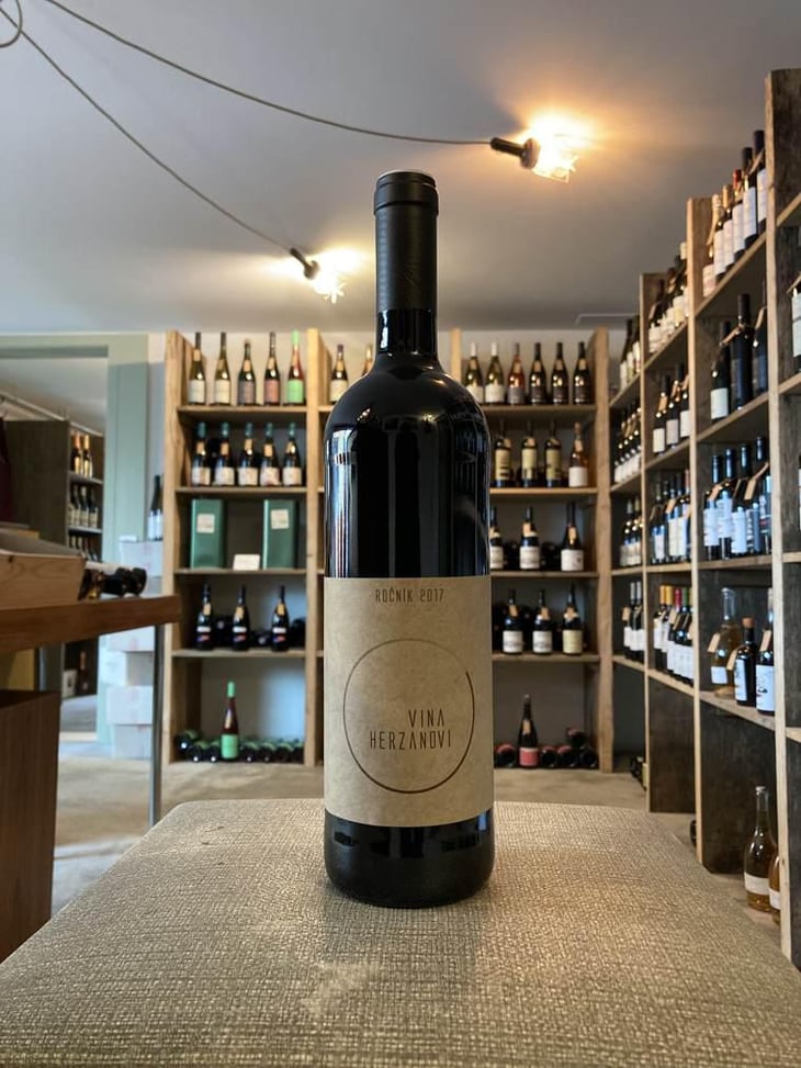 Ročník Single Vineyard - Vína Herzánovi - sandra-zuzana-jakub-herzan -2017