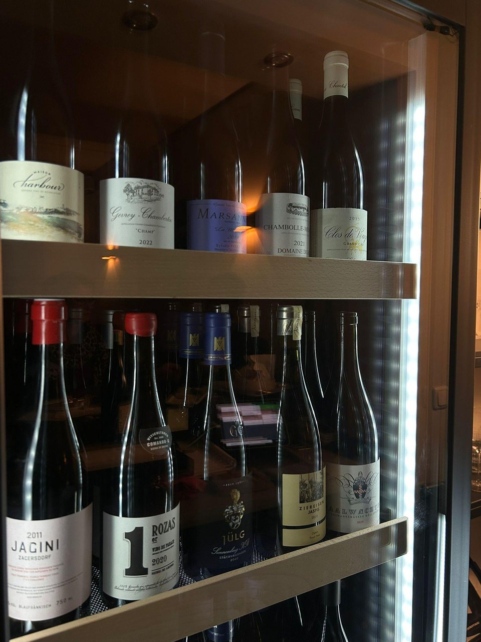Kimdo Weinbar: a Bar in Hamburg with a selection of natural wines ...