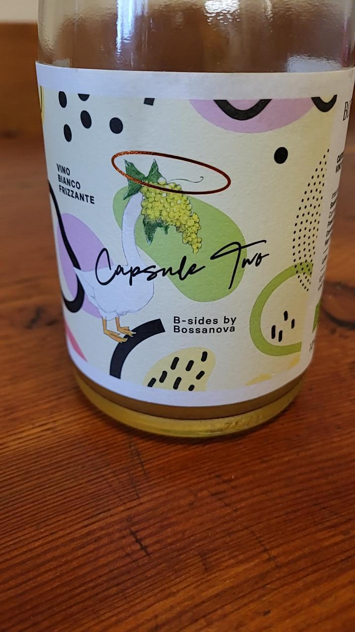 Capsule two vino bianco frizzante - Bossanova - andrea-quaglia-e-nat-colantonio 