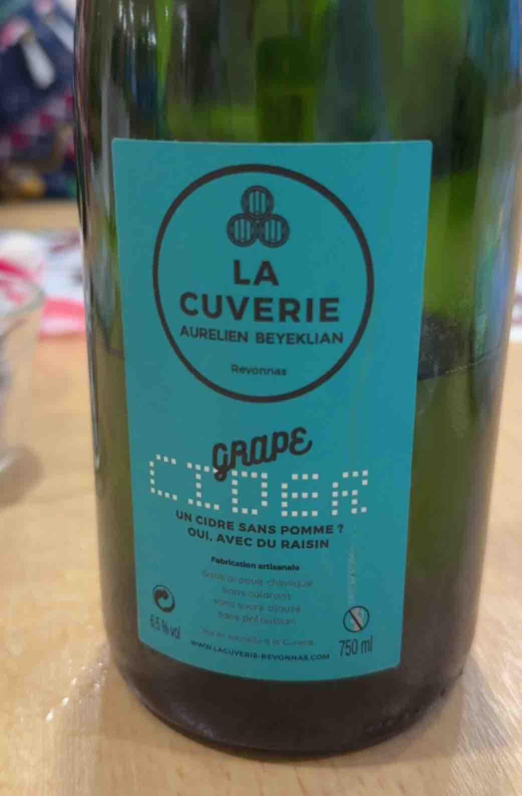 Grape Cider - La Cuverie Revonnas - aurelien-beyeklian 