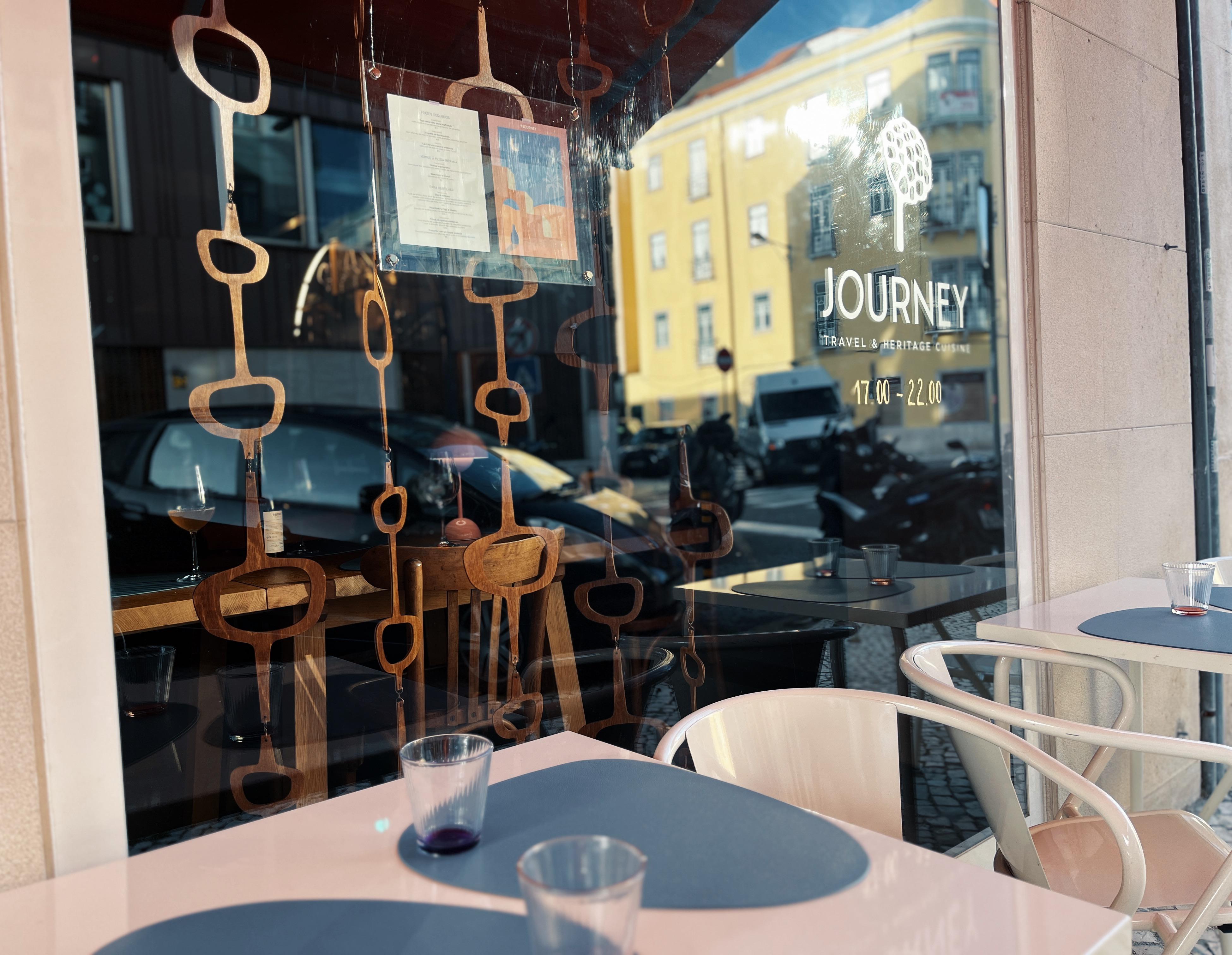 Journey is a Bar and a Restaurant in Lisboa Raisin