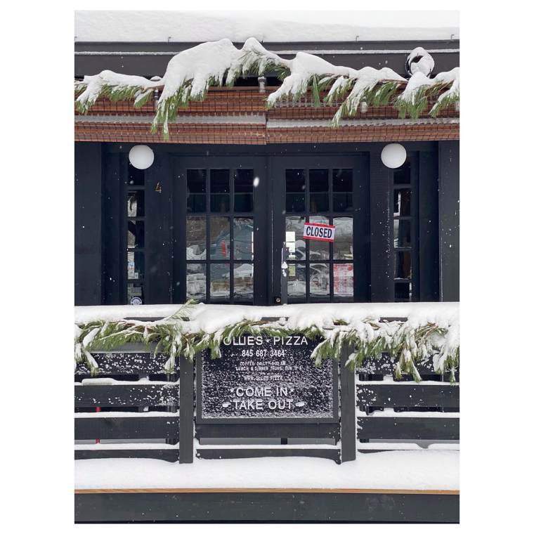 Ollie s Pizza Is A Bar And A Restaurant In High Falls Raisin